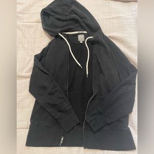 Gap black zip up hoodie